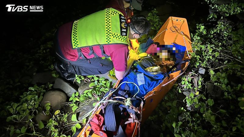墾丁虎頭蜂群攻2死1重傷 女撐2天獲救、2死者仍困山區