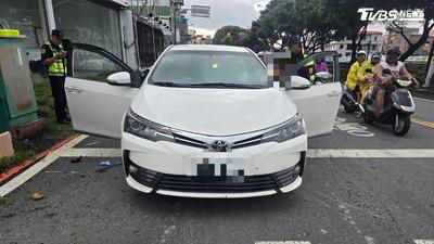 毒駕猴追撞3機車!肇逃遭「膠帶捆手腳」掌嘴私刑 警要查了