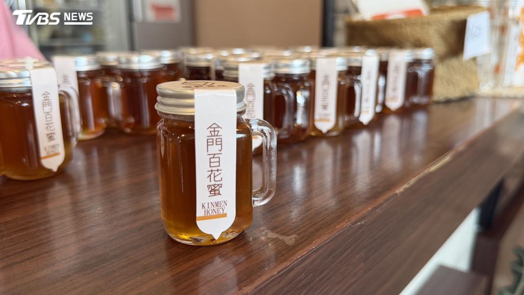 店內產品皆以自家蜂蜜為主角。(圖/程子奕攝)