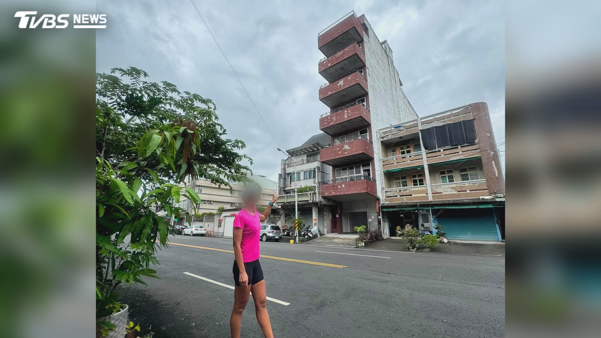 高雄湖內出首富!7層樓住家爆紅 路跑社團組「朝聖團練」(圖/翻攝臉書@湖內 跑 健康 就是愛跑團)