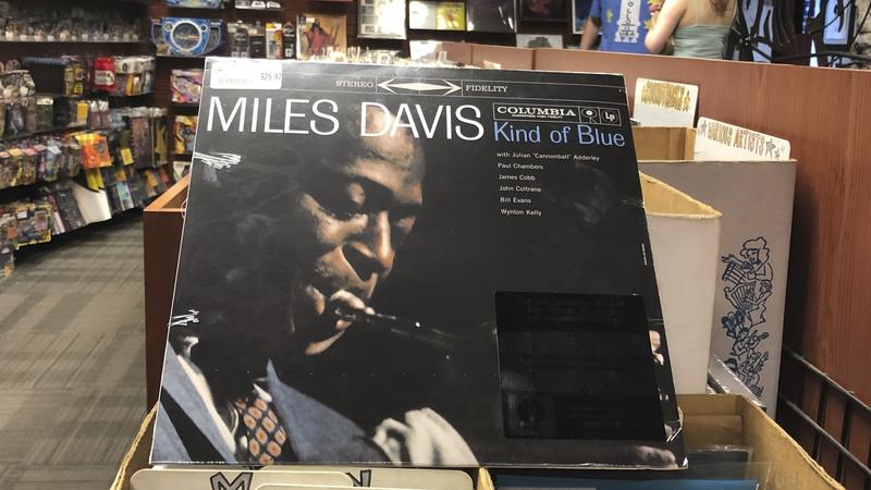 T閱讀/改變音樂史的九小時 Miles Davis與Kind of Blue的即興神話