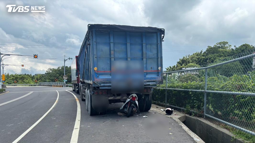 砂石車無違停情事。(圖/TVBS)