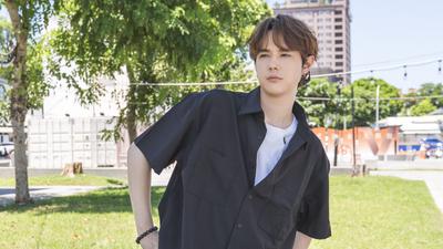 曾被小宇讚萬中選一!男星打拚10年紅了 飛機上狂做這事被當怪人