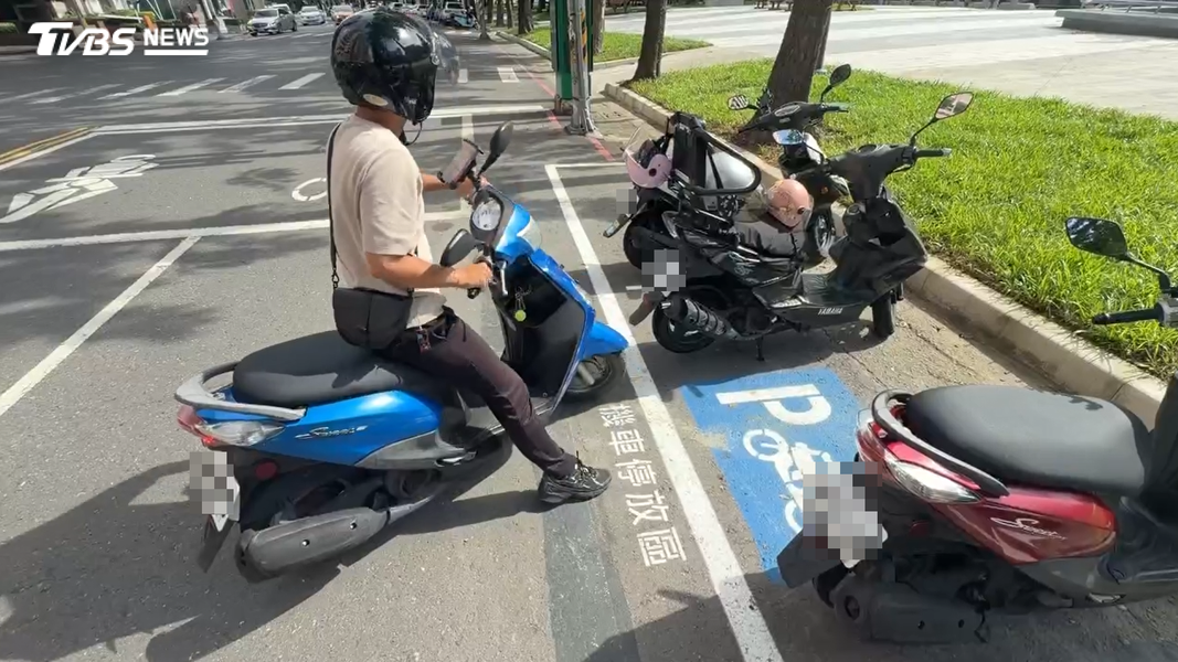 高雄機車格大變革!取消格線自由停放 民眾怕:違規難認定(圖/TVBS)