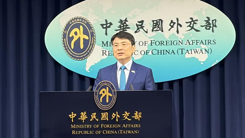 瑞典民眾舉國旗挺台灣隊遭阻!媒體險被沒收採訪證