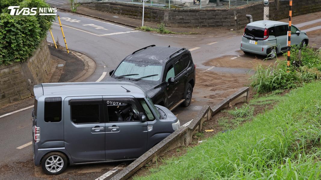 日本千葉豪雨增至13死 約2700輛泡水車成路障