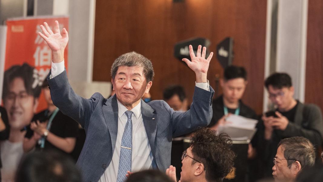 陳時中出席沈伯洋首場百工百業後援會。(圖/沈伯洋競辦提供)