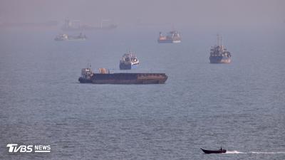 伊朗失守荷姆茲海峽?8成船隻改走阿曼航道 美軍護航見效