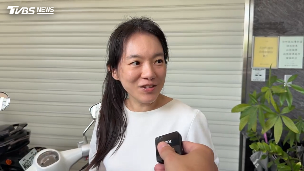 趙建銘母親跟孫子承諾,等趙建銘回國就會處理,而趙建銘也透過朋友發聲「兩人離婚有簽保密條款」(圖/TVBS)