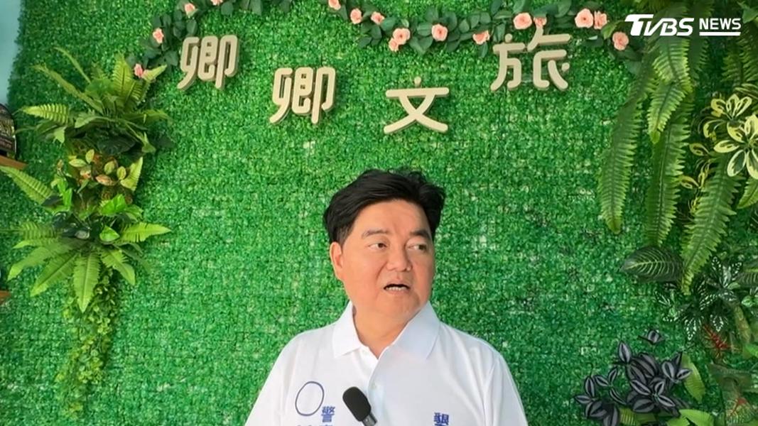 藝人張秀卿的前夫警察歌手林宏銘,兩年前退休後,跟女友林秀卿回到故鄉屏東墾丁生活,他照顧父母,而女友則開民宿(圖/TVBS)