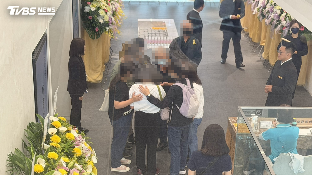 高雄老師身亡-高雄國小老師身亡-高雄國小老師告別式-高雄老師告別式-高雄國小老師遺孀