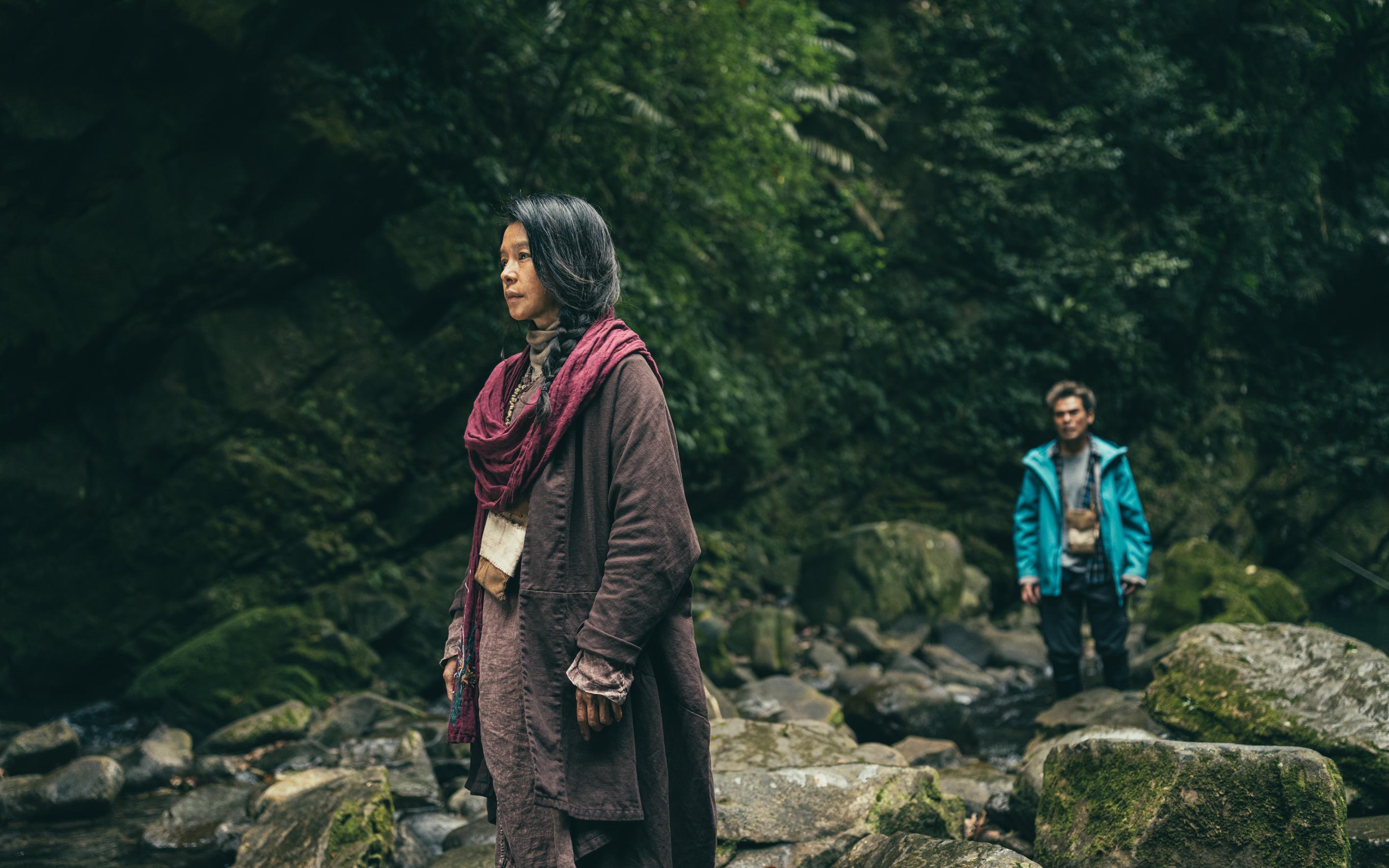 徐若瑄跟導演蘇達在《賽德克・巴萊》飾演夫妻，如今《祖先鬼》再次合作變成祖孫。（圖／華映提供）