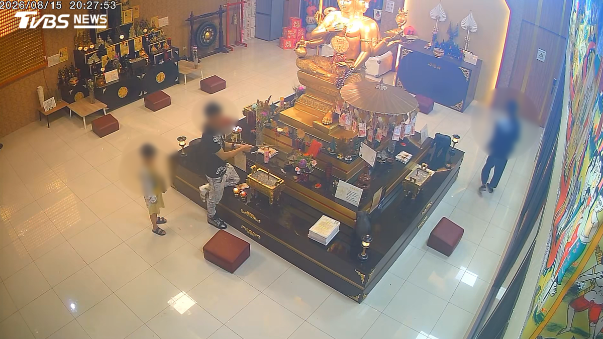 最壞示範!夫妻檔帶男童偷四面佛 神像、金牌裝袋偷走