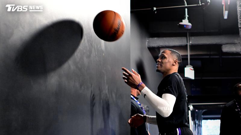 NBA/被問是不是職業球員!威少笑「年輕的時候是」 退休原因曝