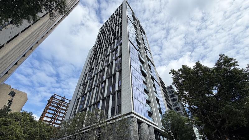不忌諱諧音買4樓!周杰倫砸4.84億現金買「璞永敦仰」 登記昆凌名