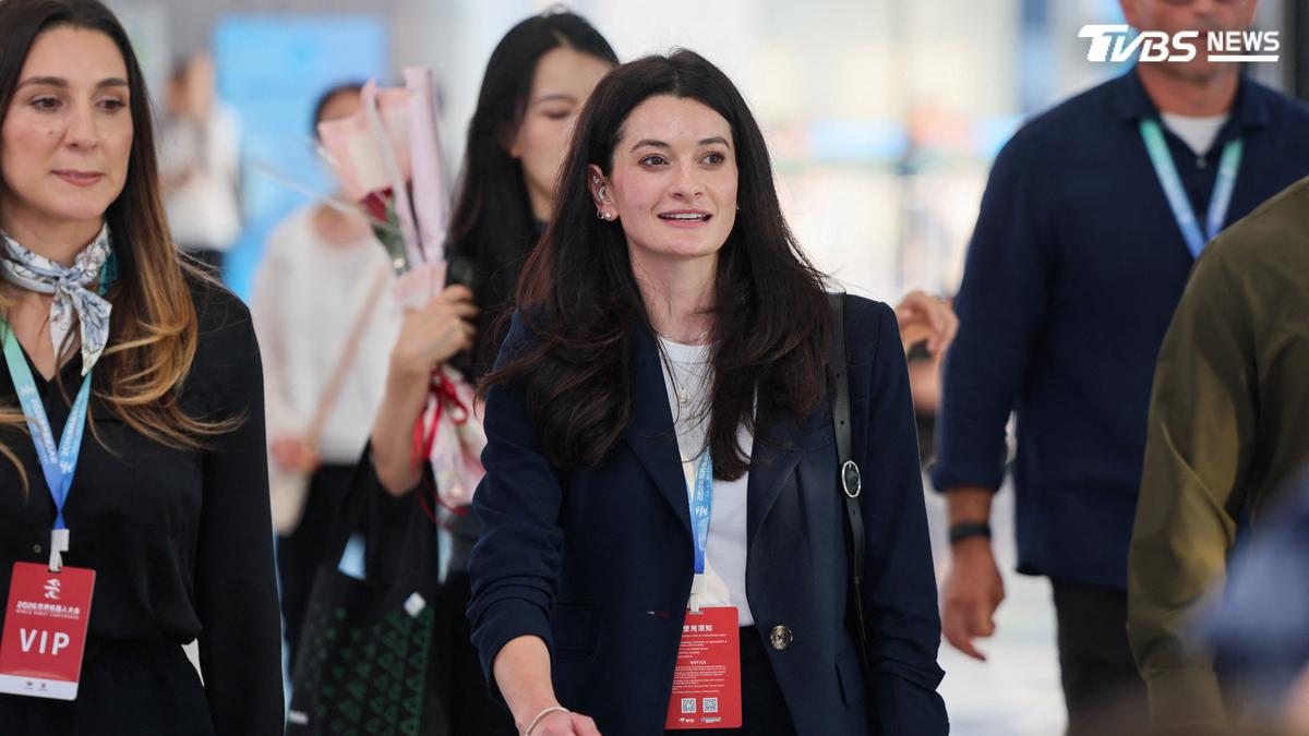 影音/黃仁勳女兒現身世界機器人大會 走訪AI企業掀關注