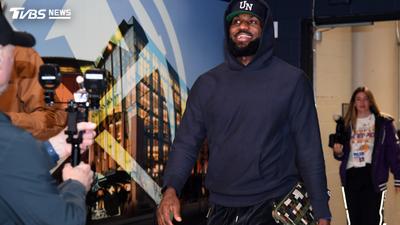 NBA/看好LBJ融入76人!魔術強森讚「能串聯全隊」:打球更輕鬆