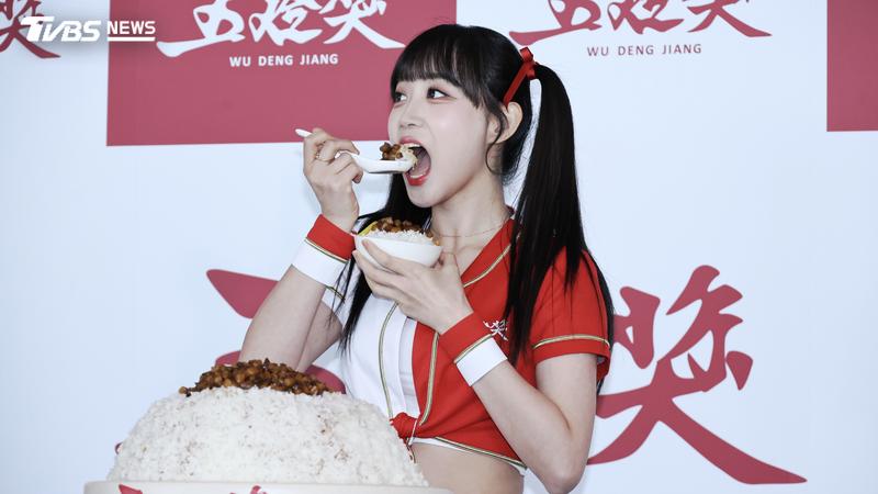 邊荷律加入《飢餓》網轟「不適任」!認了有看留言 經紀人護駕:中文不好會再加油