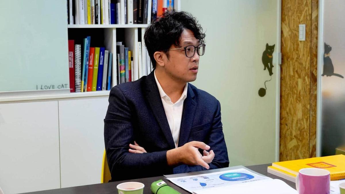 要沈伯洋「請教藍營這大咖」!他曝蔣萬安真正弱點:沒有那麼強