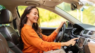 聽新歌害命?研究曝熱門專輯發行當天 車禍死亡人數增15%