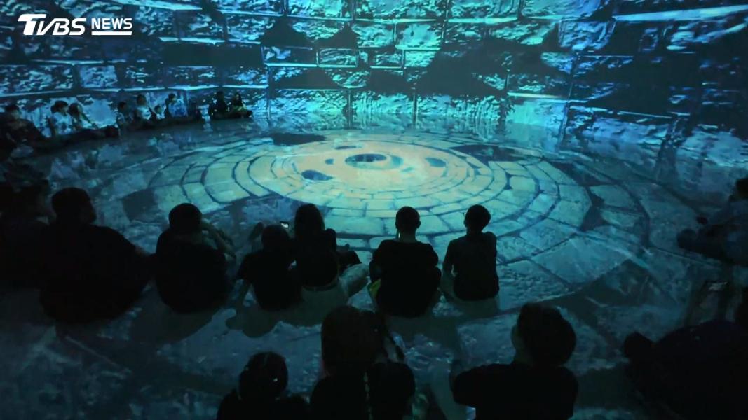 鬼月沉浸式體驗!「地獄懺」吸排隊潮 (圖/TVBS)