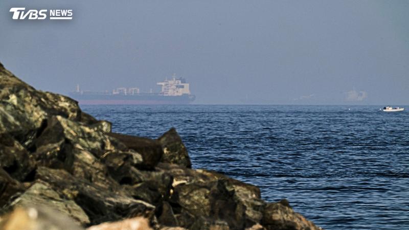 伊朗議會通過草案條款 擬對航經荷姆茲海峽船隻收費