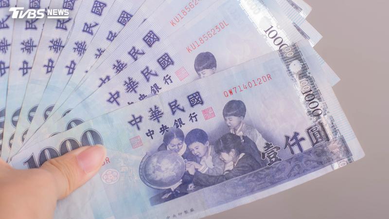 贊成賴清德普發1萬嗎?網路投票結果曝 「近6成」去年這樣花