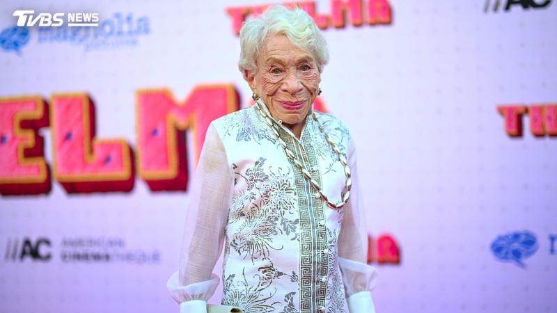 97歲還在拚!《樂來越愛你》女星邦妮萊文家中辭世 經紀人曝死因