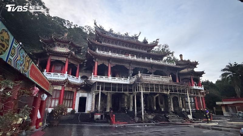 指南宮火災/大火狂燒3小時「焚毀60年凌霄寶殿」今早畫面曝