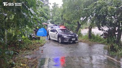 快訊/高雄婦漂浮池塘!疑騎車墜落亡 撈起時「頭戴安全帽」