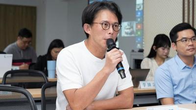 獻策白營遭嗆管太寬 張景森:我在民眾黨朋友說不定比黃國昌多