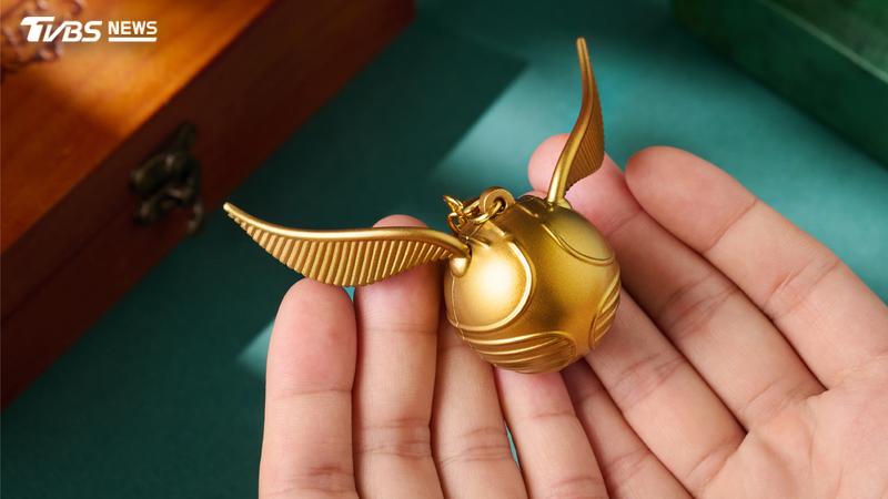 嗶卡瞬間召喚魔法!《哈利波特》會動金探子、巧克力蛙限量一卡通曝
