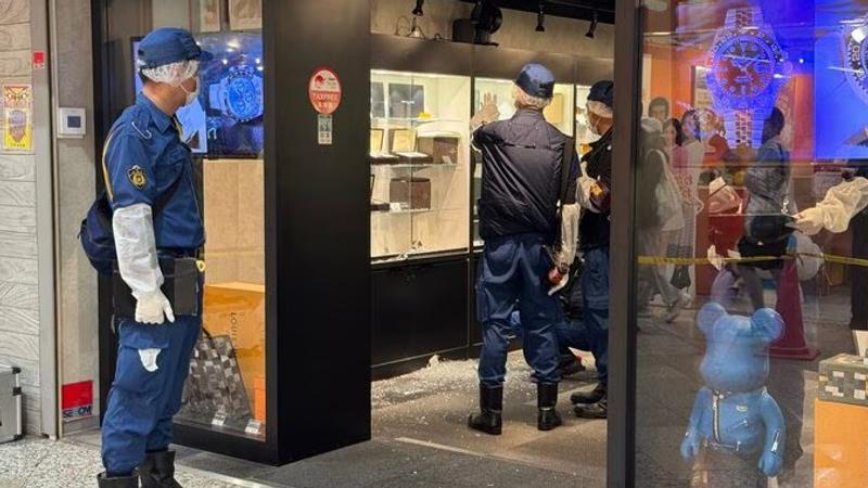 東京重大竊案 2男持槌砸櫃「10秒偷走4千萬名錶」