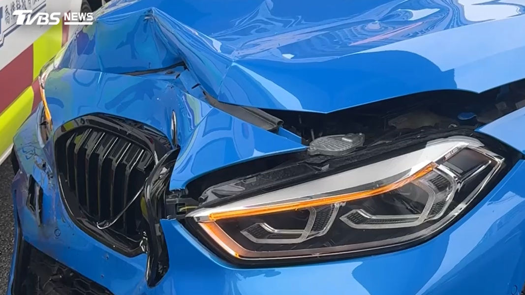 BMW-救護車-攔腰-台中-禮讓