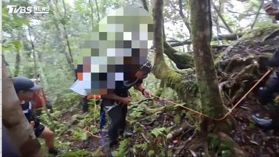馬博橫斷山難!女山友遭暴漲溪水沖走3公里 搜救隊架繩索背回