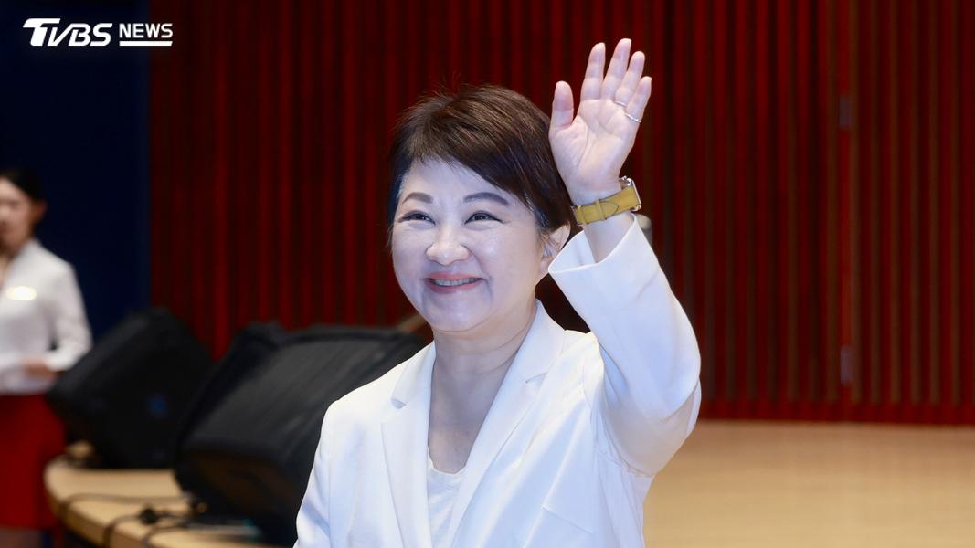 智慧臺中論壇開幕,市長盧秀燕期許讓臺中成為AI之都。(圖/華子琛攝)