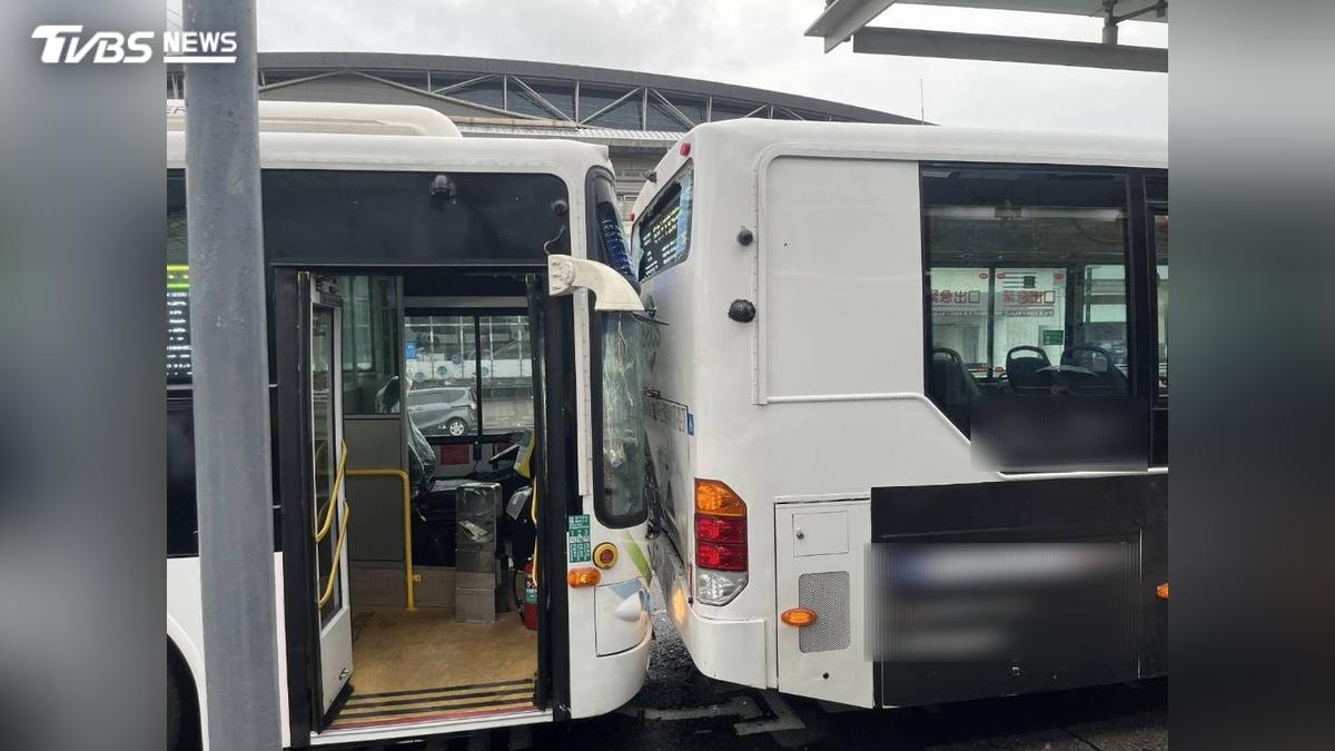 北市南港公車追撞「擋風玻璃全碎」 男乘客濺血送醫