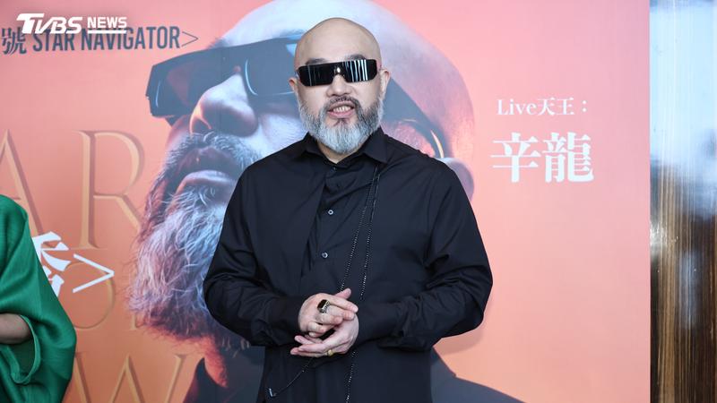 慟失劉真!54歲辛龍「父兼母職」露面了 揭失聯愛妻家人真相