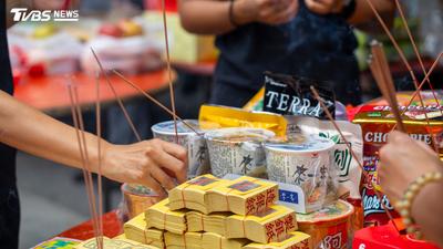 犯太歲免躲中元普渡!4生肖「祭拜攻略」曝:做對運勢一路順