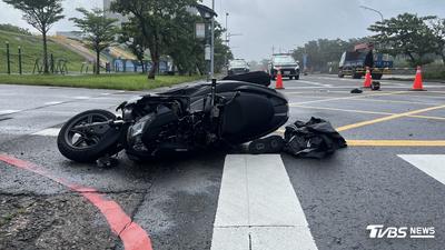 才剛出門上班!高雄23歲騎士遭左轉大貨車撞死 母悲痛認屍