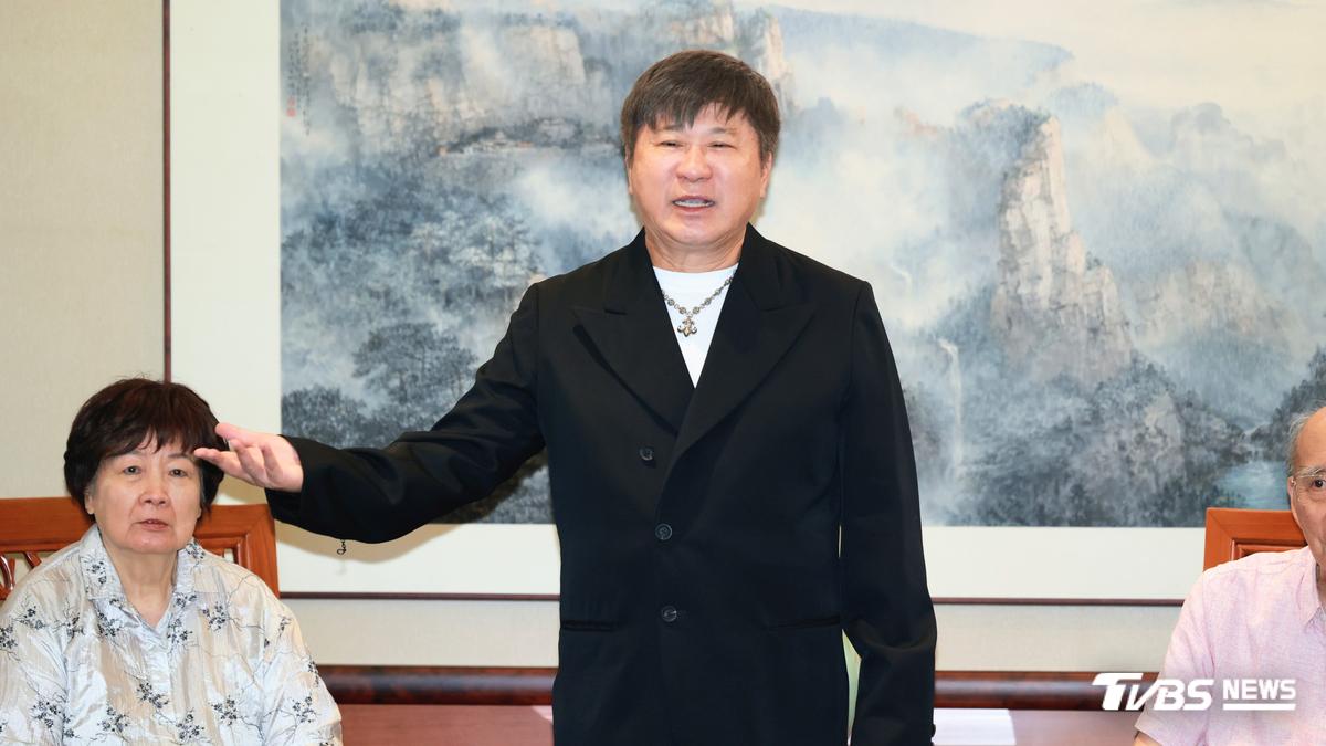 才被辛龍已讀不回!胡瓜突爆「節目快結束了」 師徒關係曝光