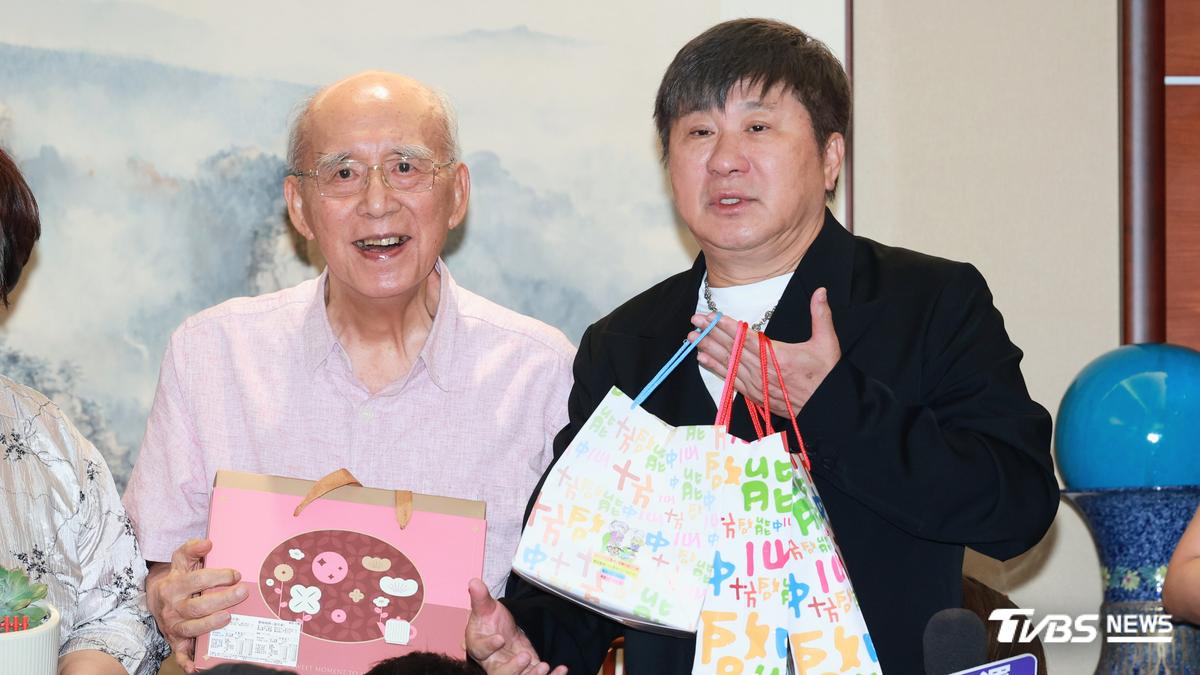 胡瓜記了40年!率十方學員合體恩人 88歲吳伯雄:我努力活下去