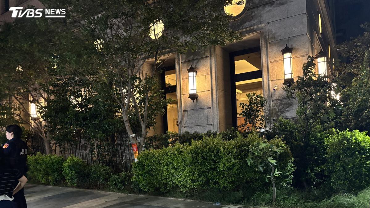 快訊/新莊墜樓意外!少年2樓住家撿球失足 摔進樹叢急送醫