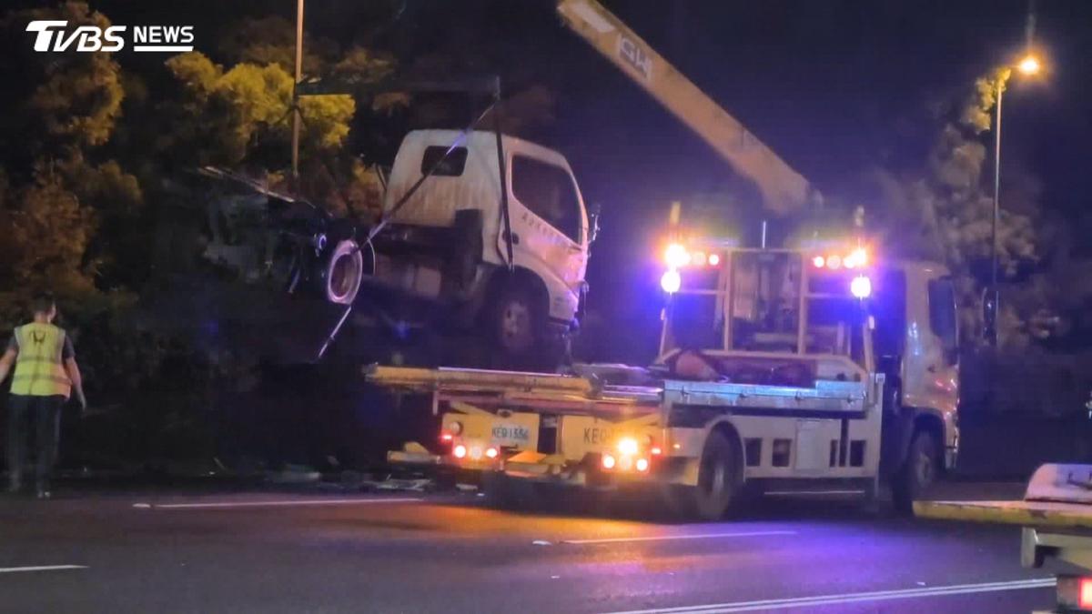 國3竹山段奪命車禍!26歲男「撞擊後拋飛」慘死 5車撞