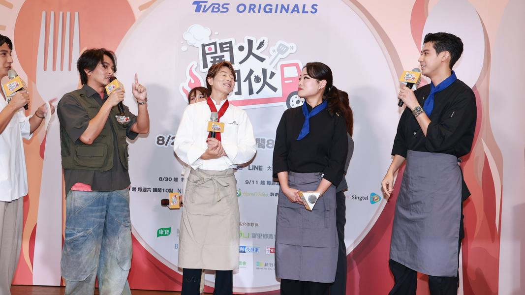 李玉璽(右起)、鄭智善、川越達也、楊銘威出席開播記者會。(圖/黃城碩攝)