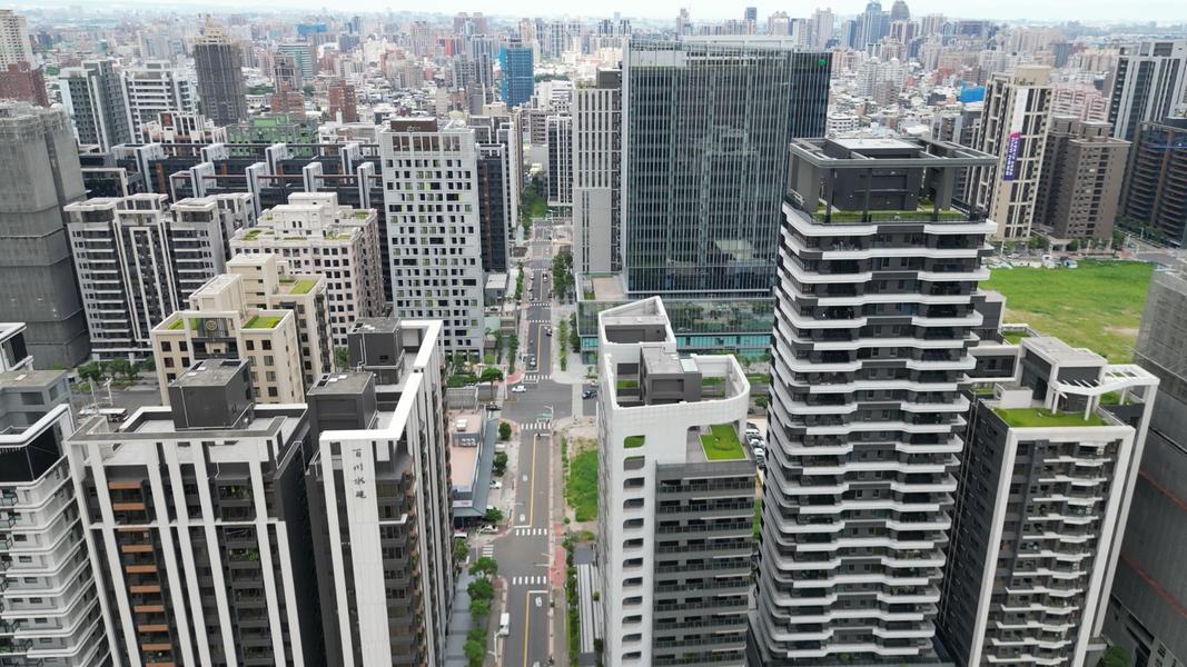 新青安降低進場門檻 薪資卻難跟房價成長(圖/TVBS)