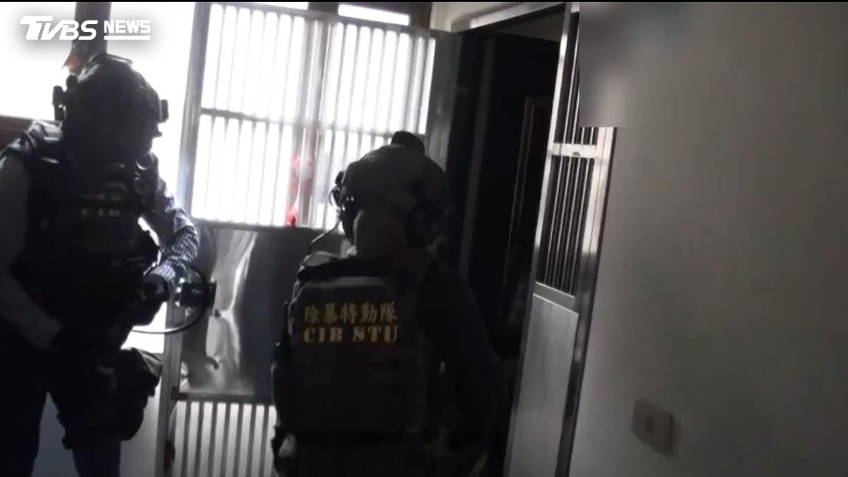 百萬大麻藏泰國郵包!6旬婦為愛運毒 警反制車手逮5嫌