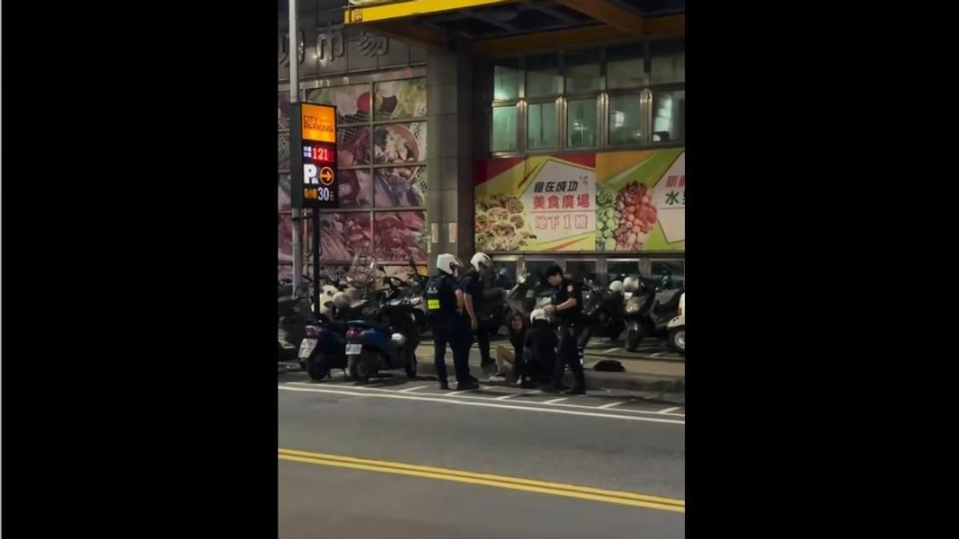 女子酒駕上路,警方及時攔下。(圖/Threads love_x_freya_x_love)