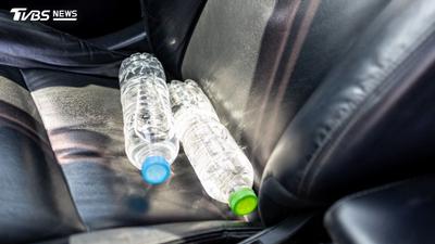 車上「這瓶水」放2天!他喝下慘上吐下瀉 醫:急性腎損傷