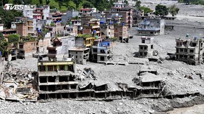 尼泊爾洪災633死近3000人失聯 重建初估需50億美元
